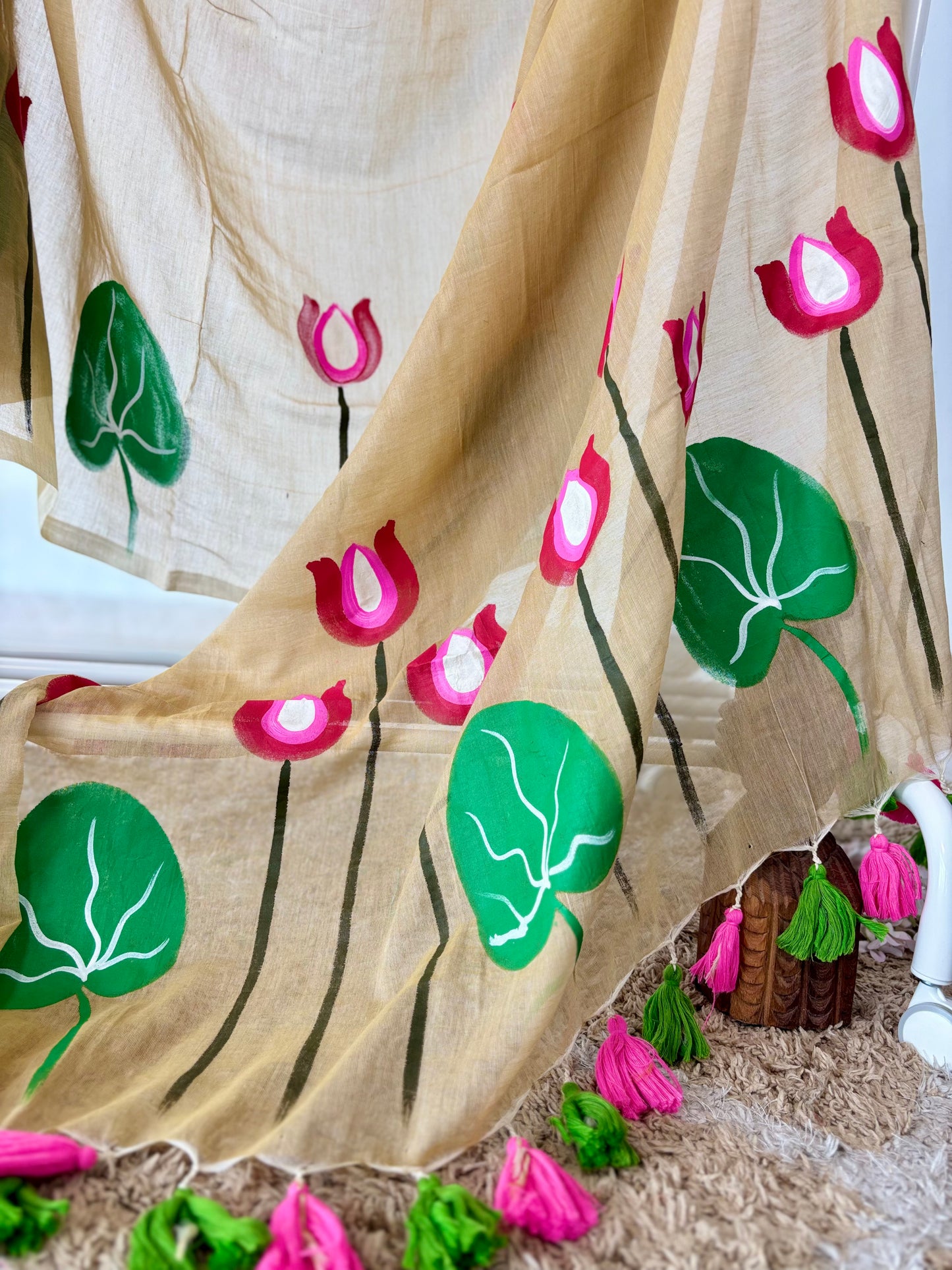 Handpainted Mul Cotton Saree – Floral Bloom