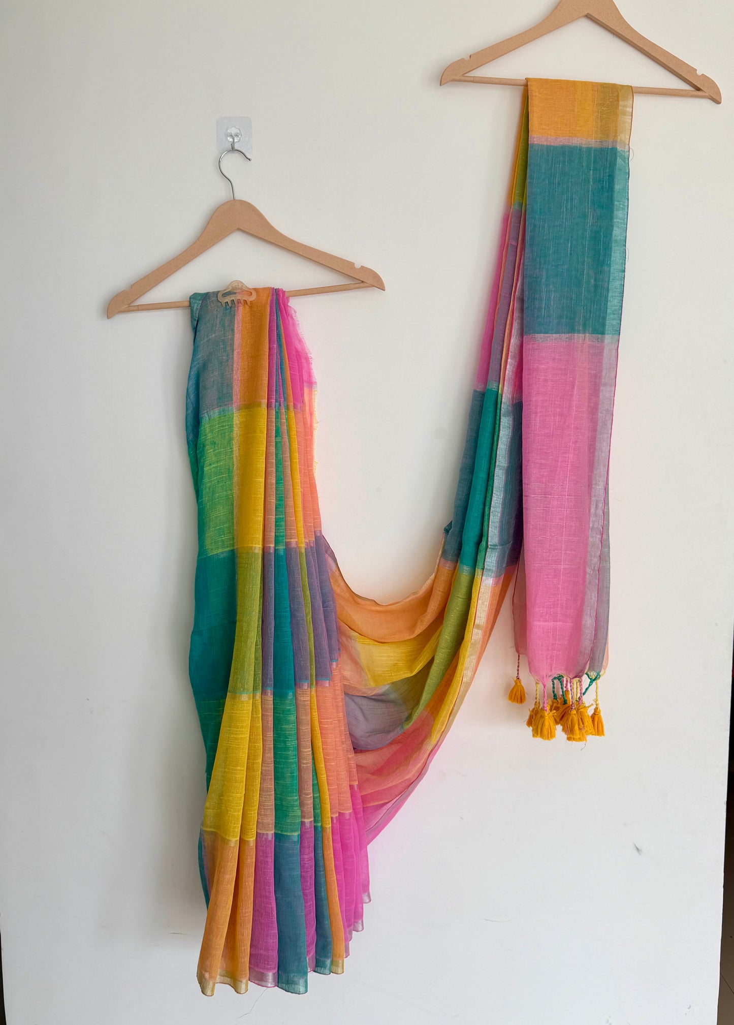 Multicolour Linen Cotton Checks Saree