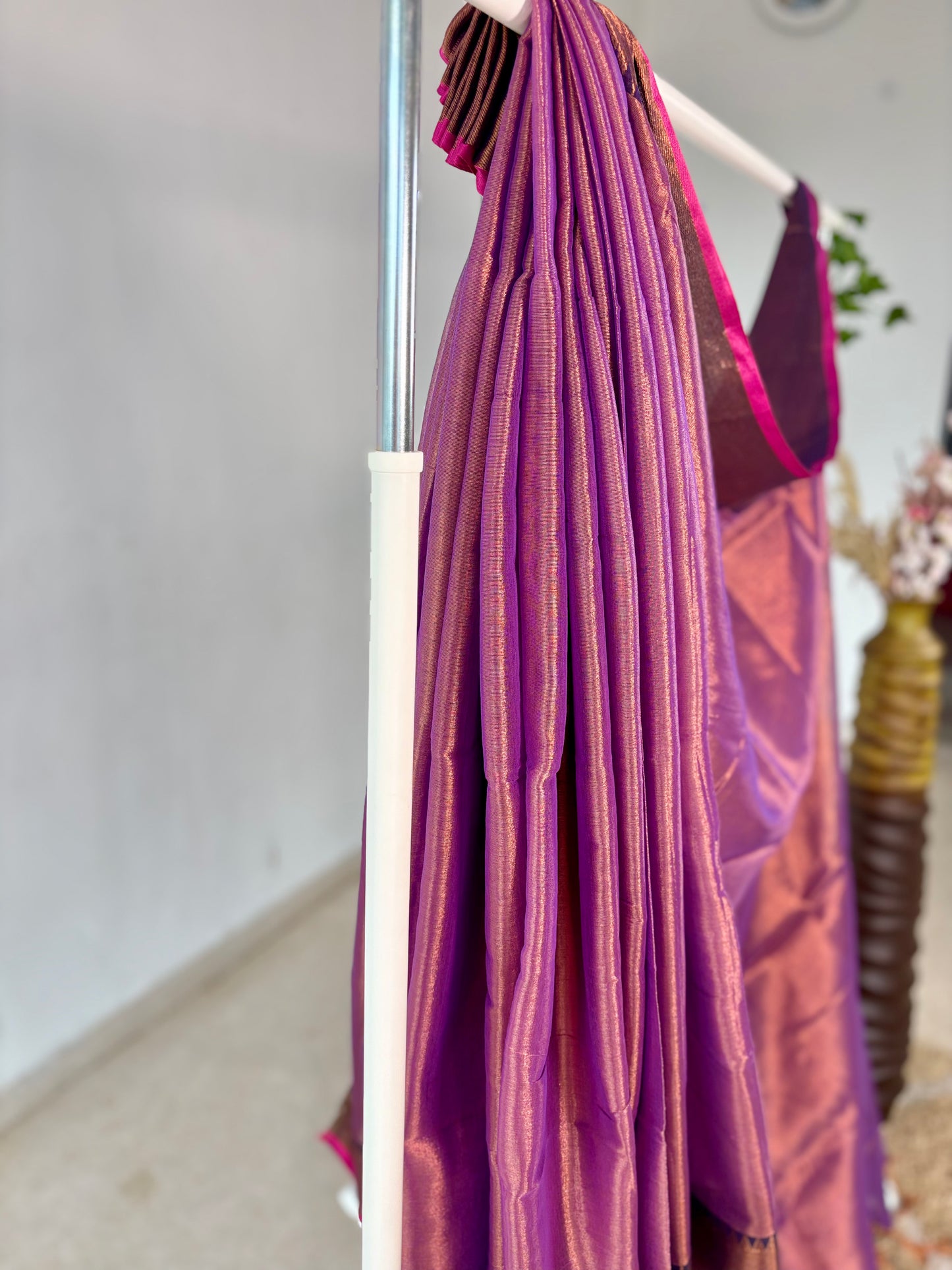 Pure Handloom Raga Tissue Saree with Soft Cotton Fabric, Jacquard Border